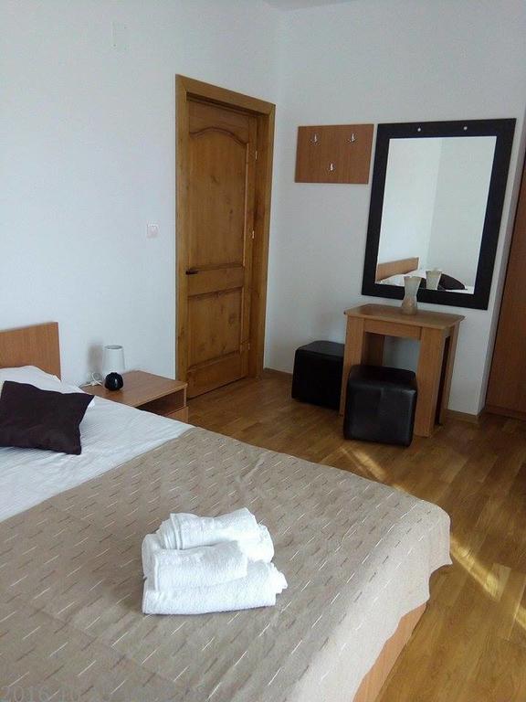Pensiunea Codruta Cărpinişu Extérieur photo